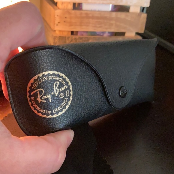 Ray Ban New Wayfarer Sunglasses - Picture 6 of 6